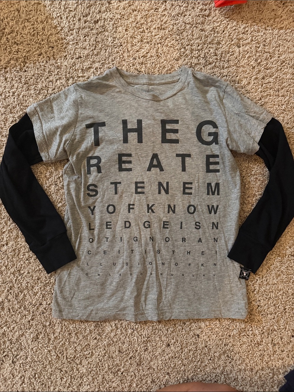 nununu Grey Tee with Black Attached Long Sleeves and Eye Chart Graphic